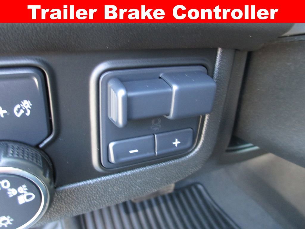 Used 2023 Chevrolet Suburban RST w/ Luxury Package AWD/4WD image 22