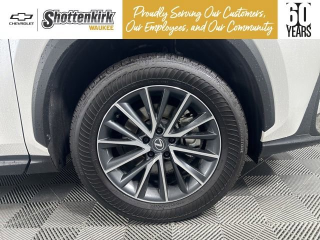 Used 2025 Lexus NX 250 FWD w/ Towing Package (2000 Lbs) image 9