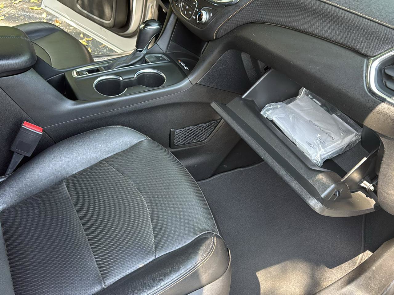 Used 2018 Chevrolet Equinox Premier AWD/4WD image 12