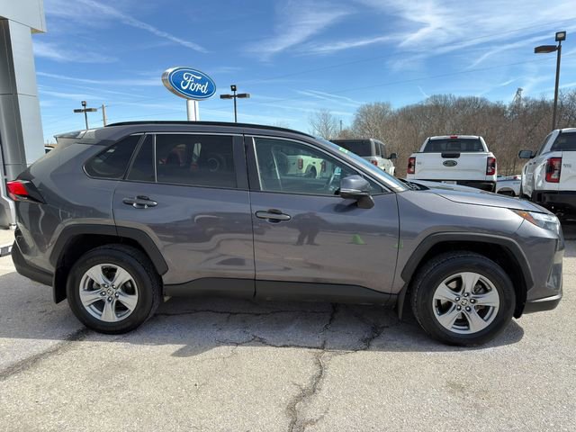 Used 2022 Toyota RAV4 XLE image 8