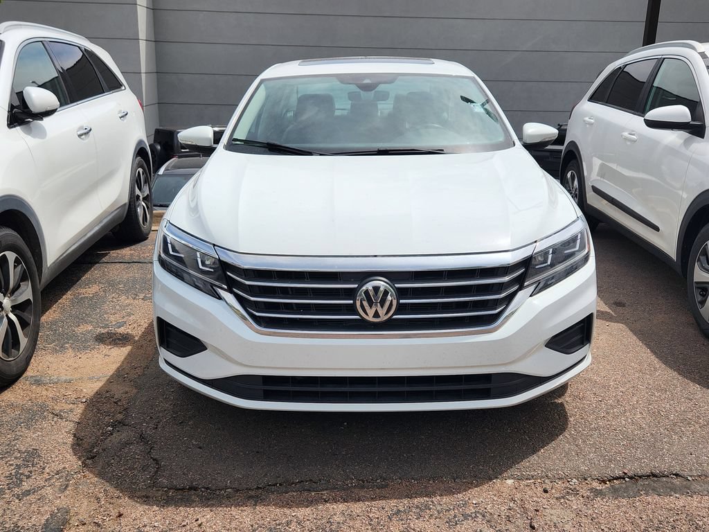 Used 2021 Volkswagen Passat 2.0T SE FWD image 10