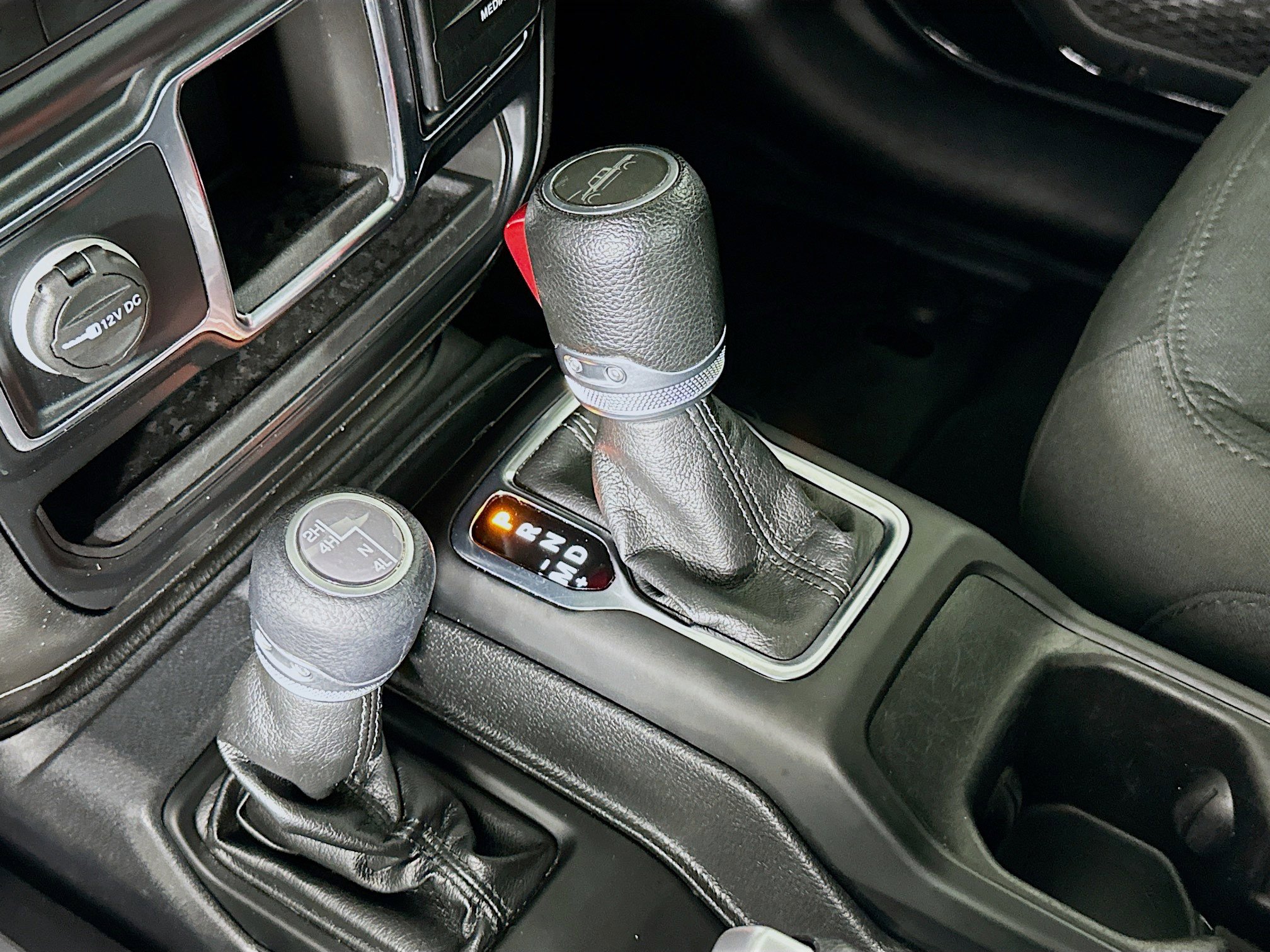 Used 2022 Jeep Gladiator Sport image 23