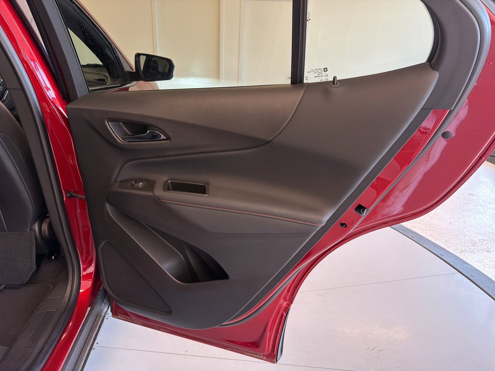 Used 2022 Chevrolet Equinox RS image 44