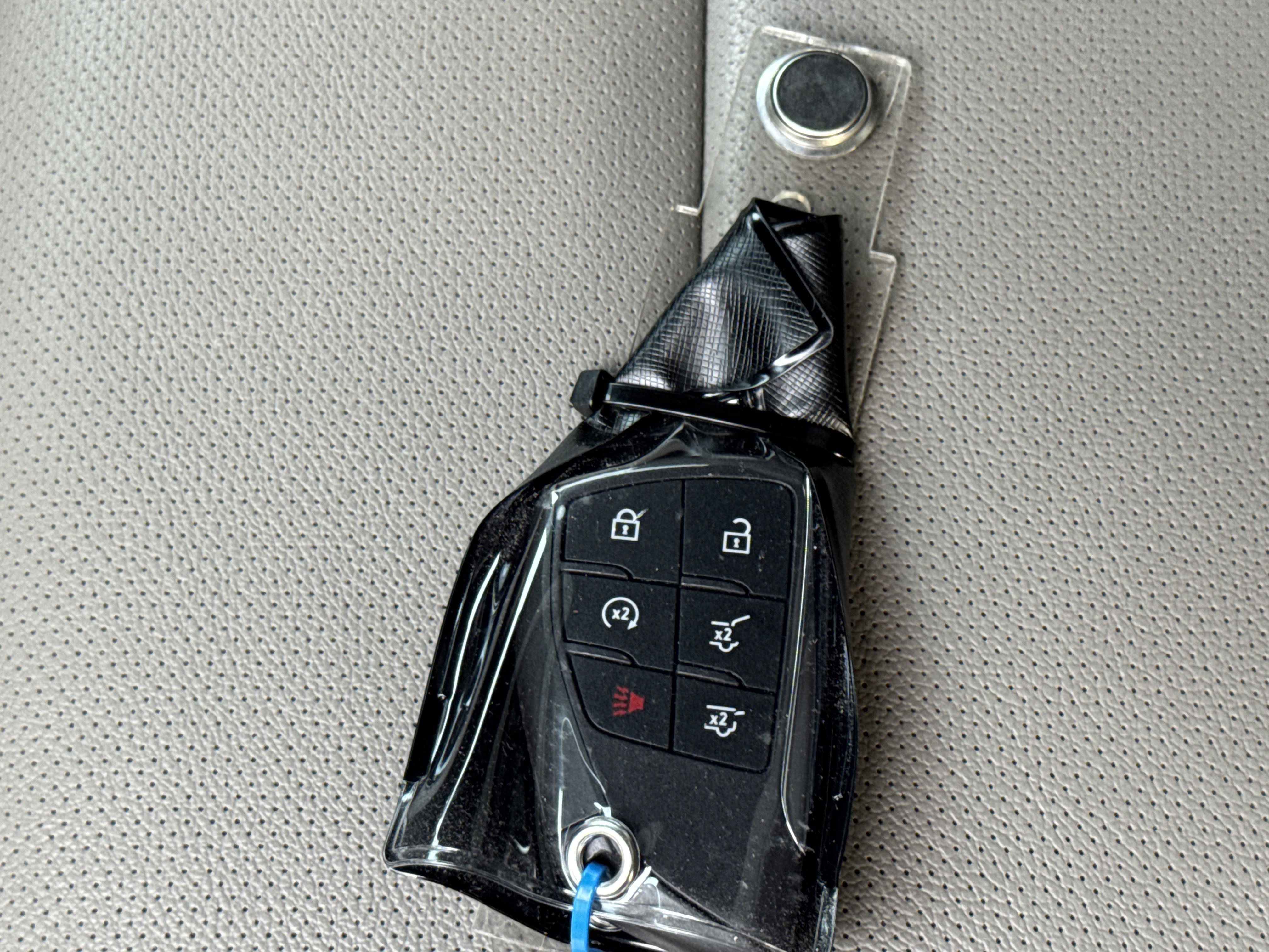 Used 2024 GMC Yukon XL SLT w/ SLT Luxury Package image 43