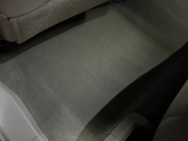 Used 2023 GMC Acadia SLT w/ Preferred Package image 20