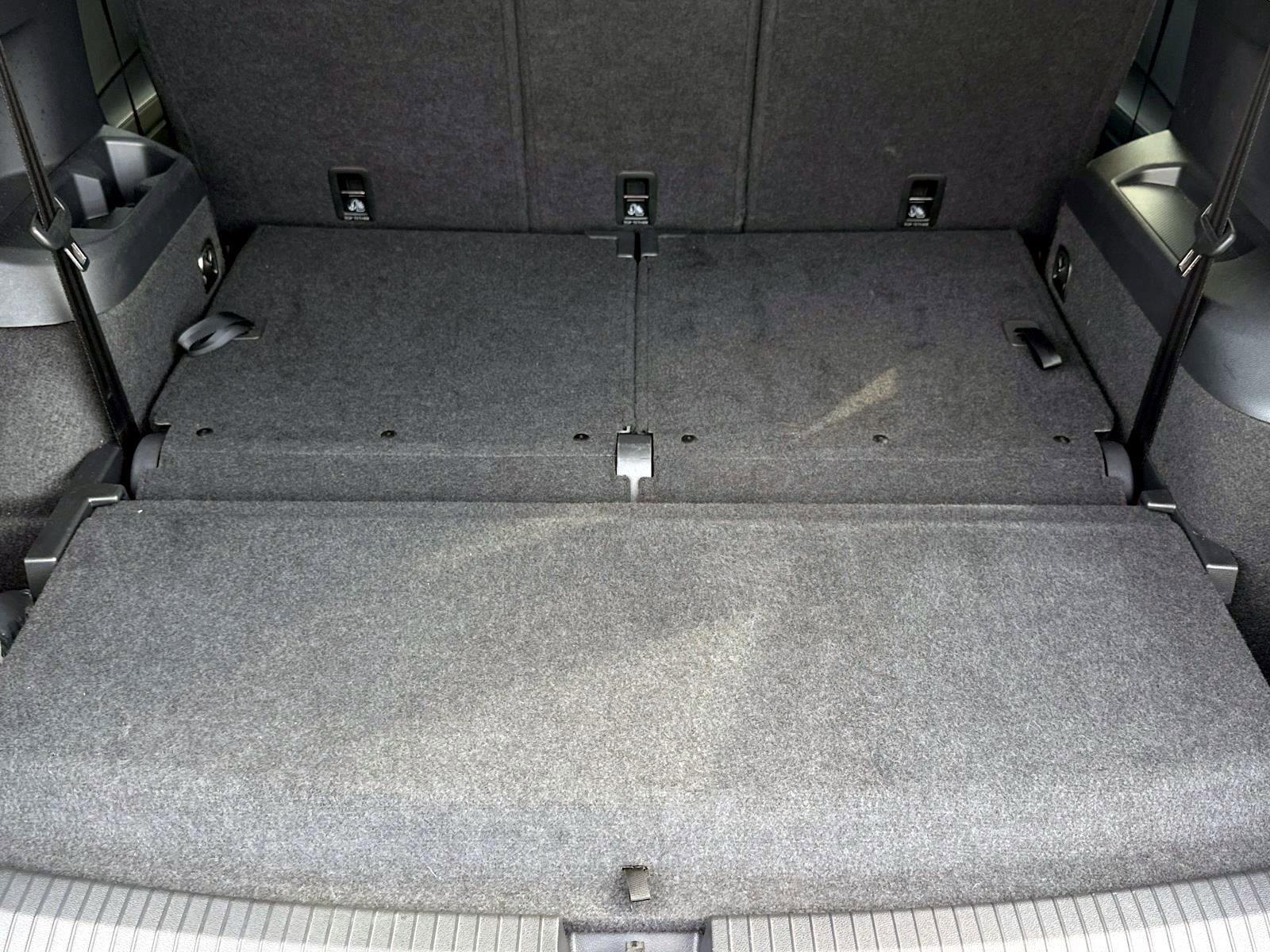 Certified 2024 Volkswagen Tiguan S image 11