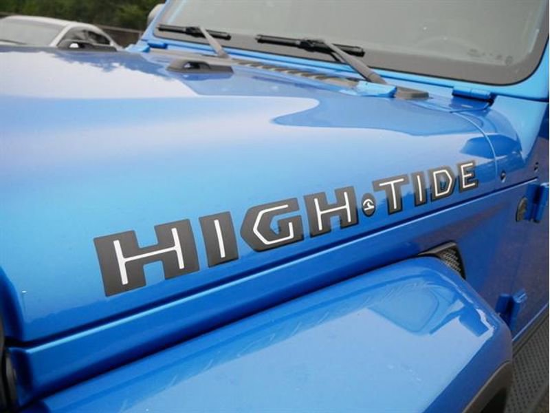 New 2025 Jeep Gladiator Sport image 9