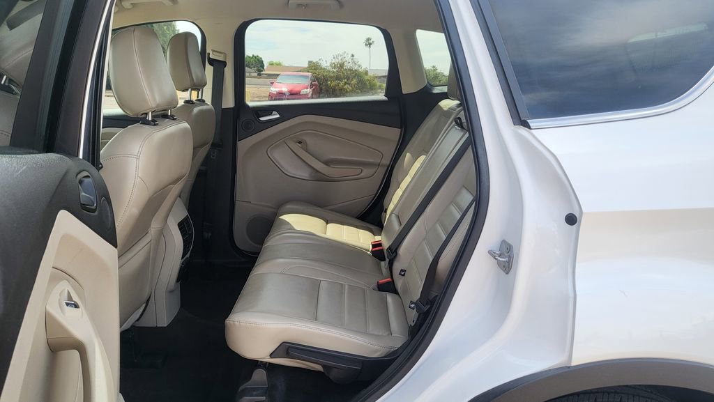 Used 2019 Ford Escape Titanium FWD image 24