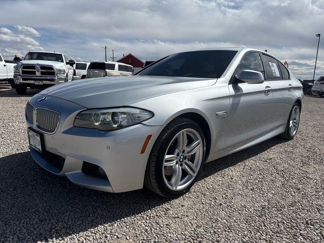 Used 2012 BMW 550i xDrive Sedan image 5