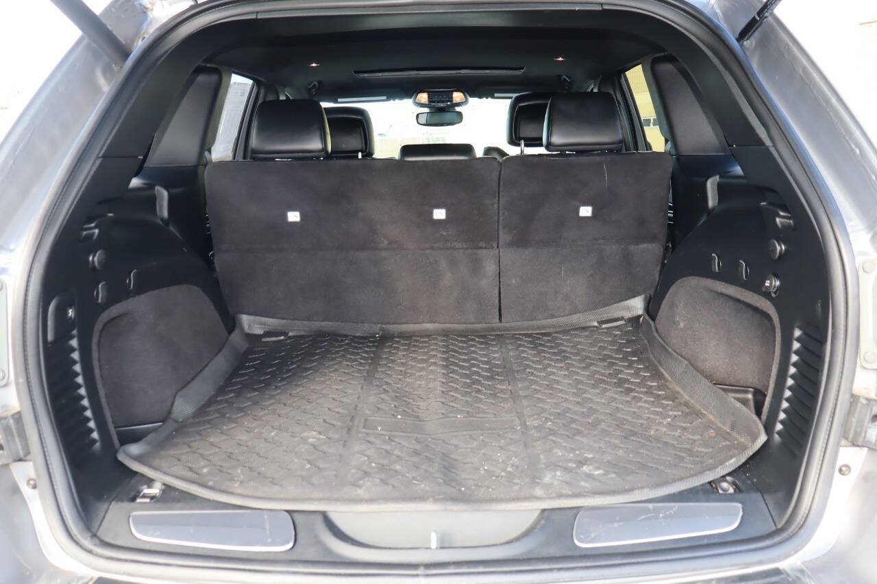 Used 2019 Jeep Grand Cherokee Limited AWD/4WD image 12