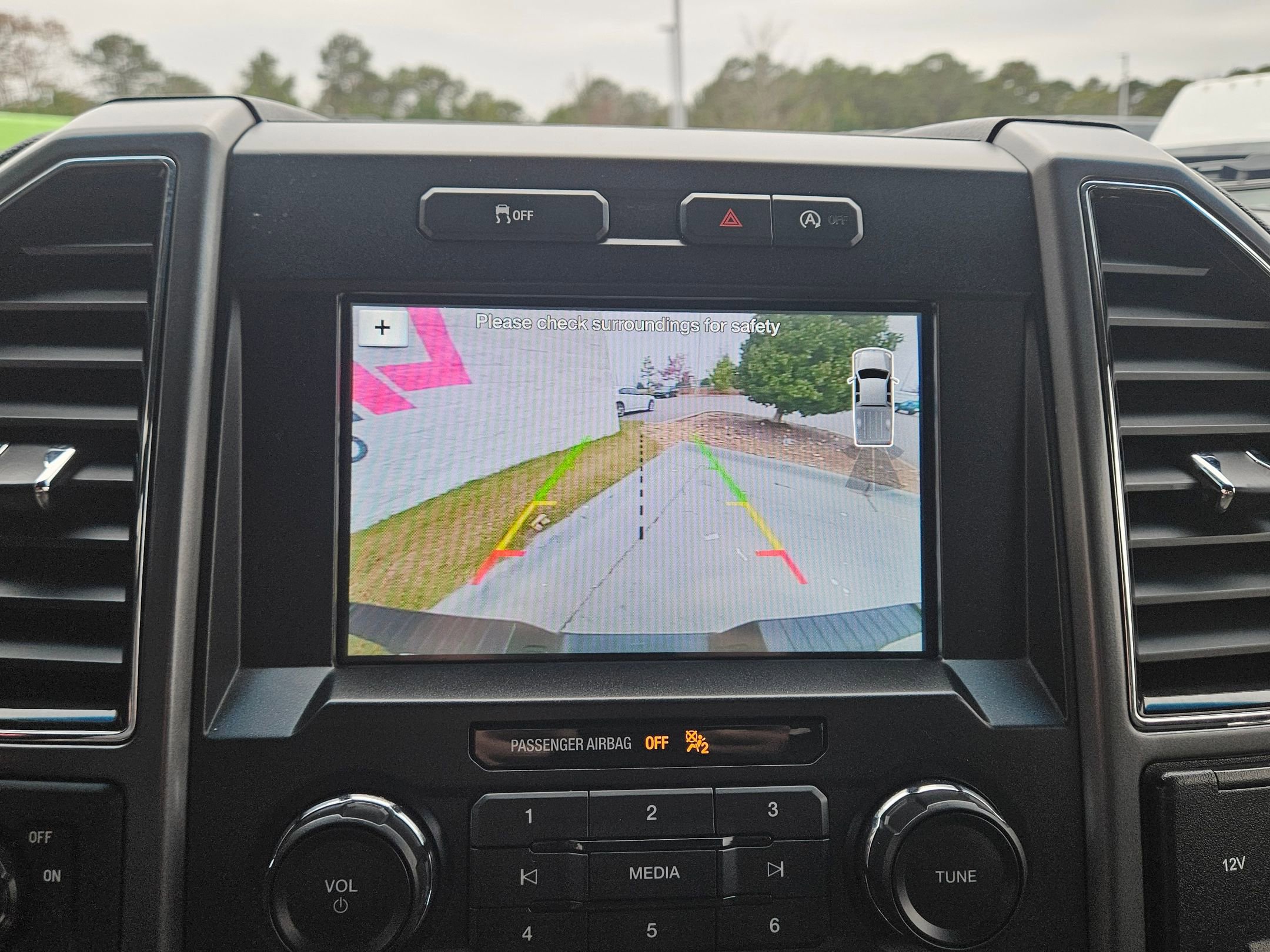 Used 2018 Ford F150 XLT w/ Equipment Group 302A Luxury image 30