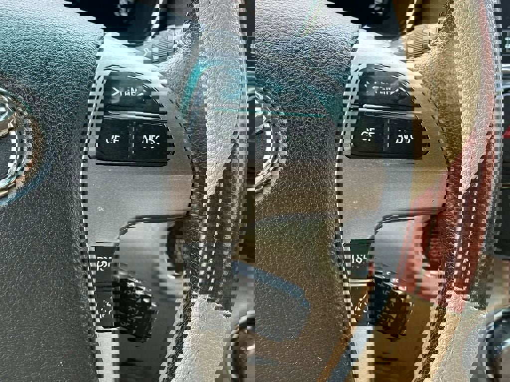 Used 2013 Toyota Highlander Limited image 21