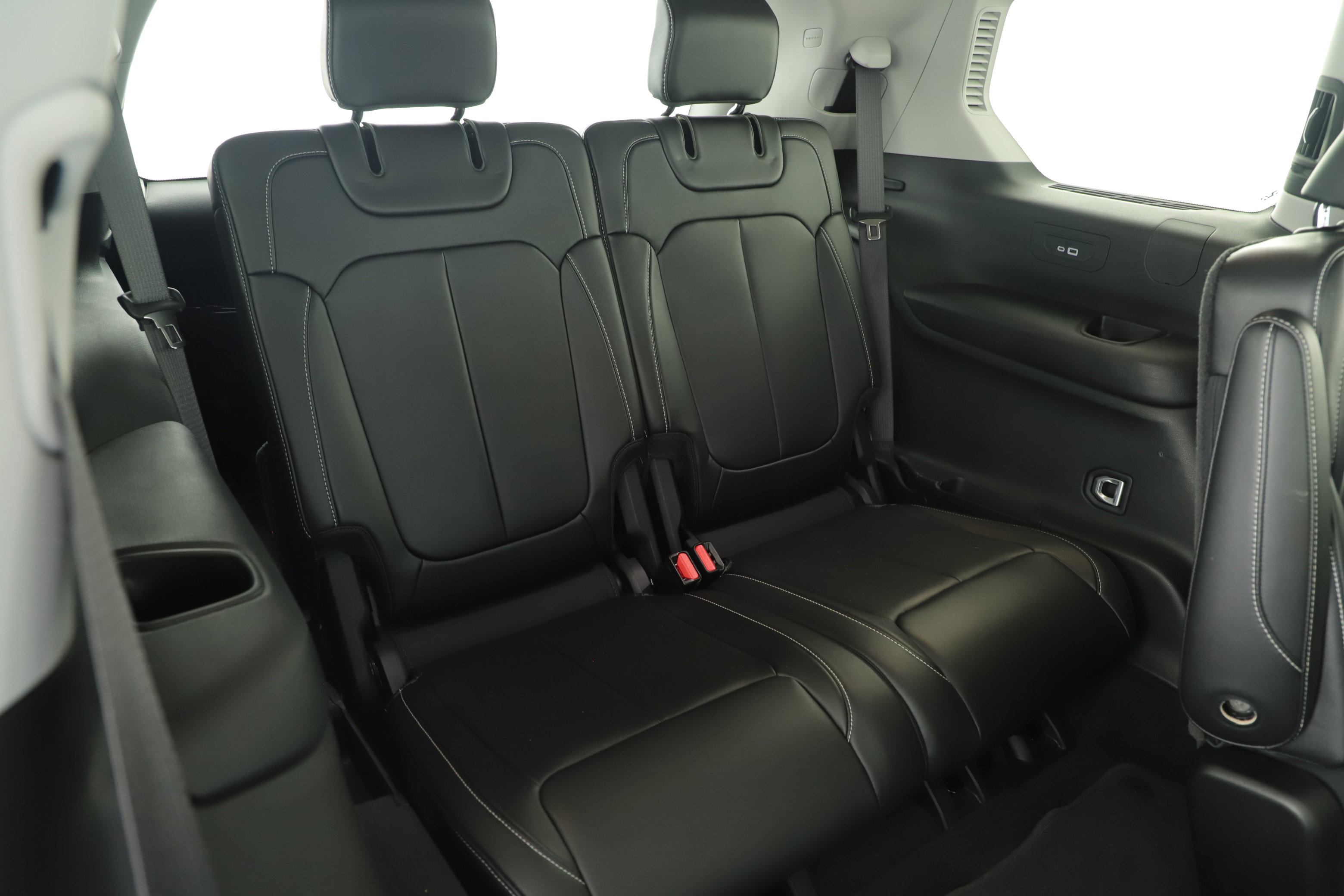 Used 2022 Jeep Grand Cherokee L Limited image 14