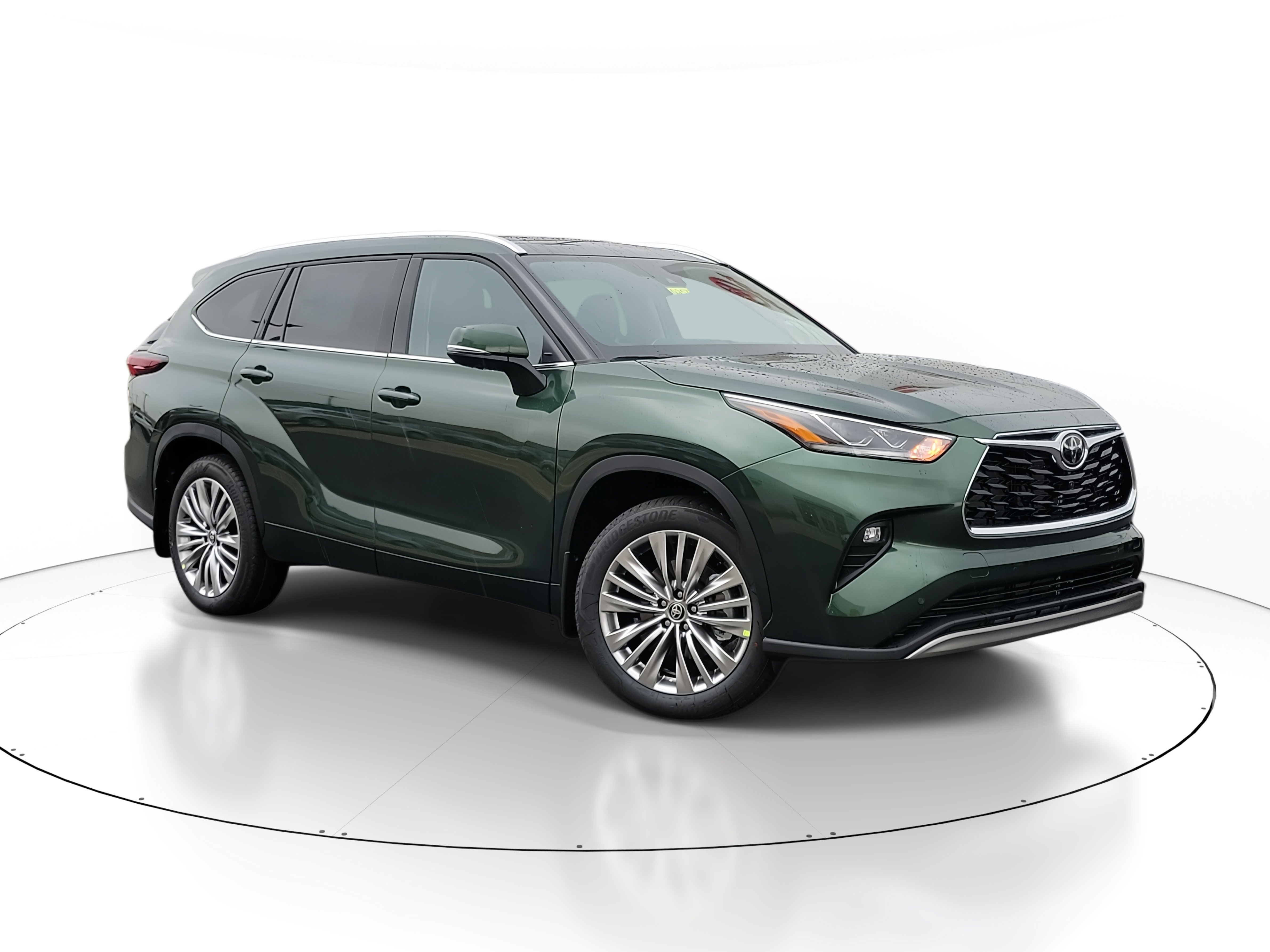 New 2025 Toyota Highlander Platinum 360° Tour