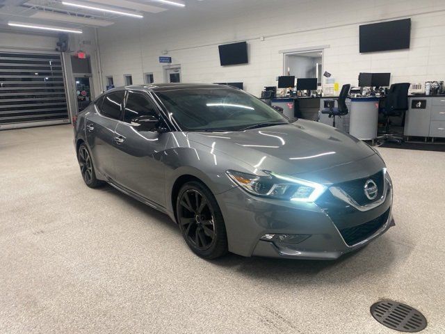 Used 2018 Nissan Maxima Platinum image 3