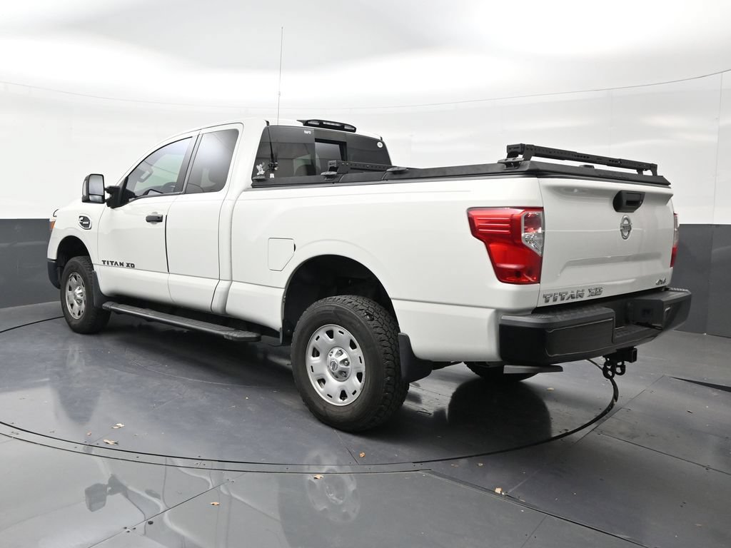 Used 2017 Nissan Titan S AWD/4WD image 3