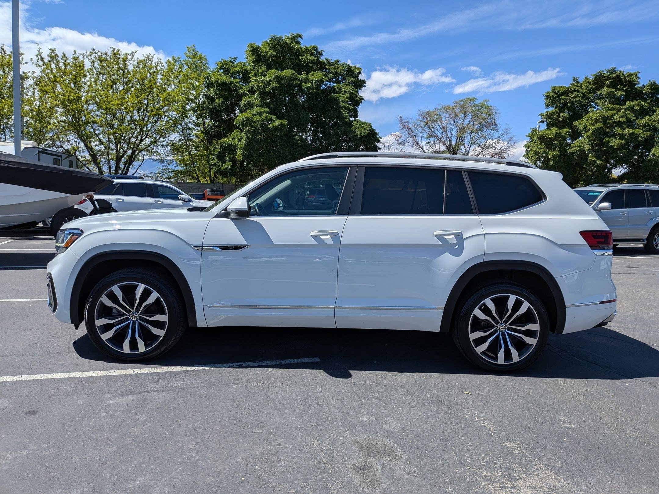 Used 2021 Volkswagen Atlas SEL R-Line AWD/4WD image 9