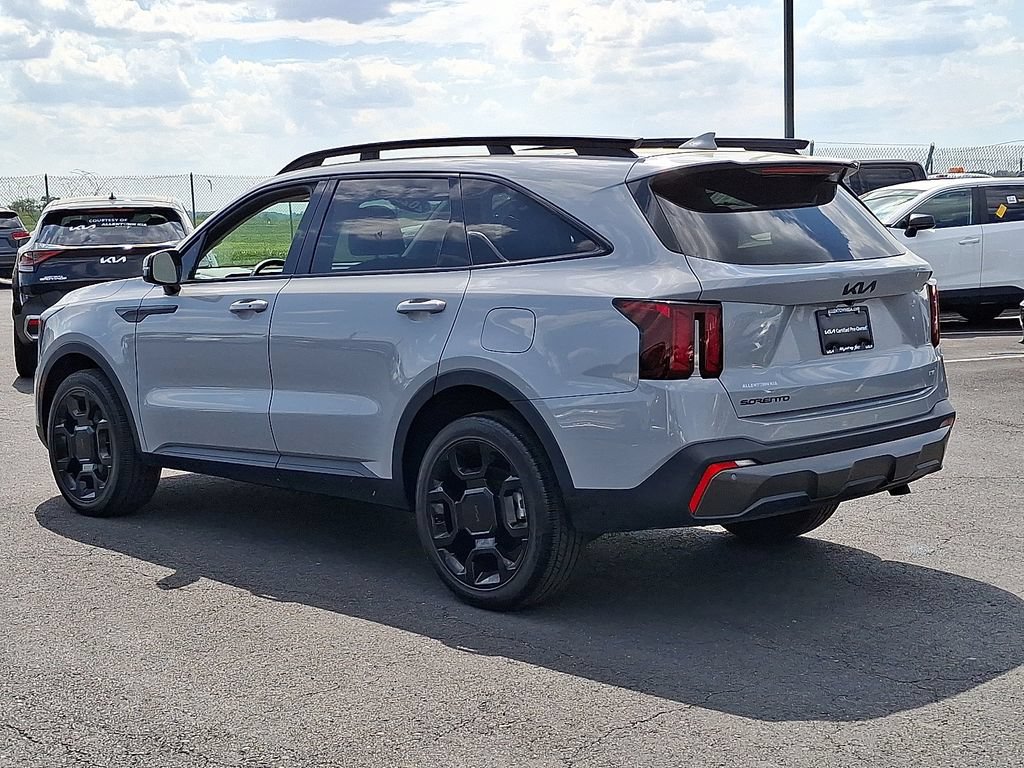 Certified 2025 Kia Sorento X-Line EX AWD/4WD image 4