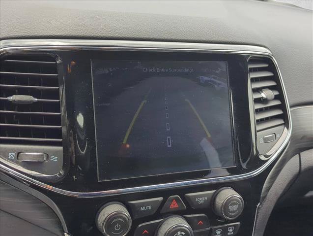 Used 2020 Jeep Grand Cherokee Altitude RWD image 22