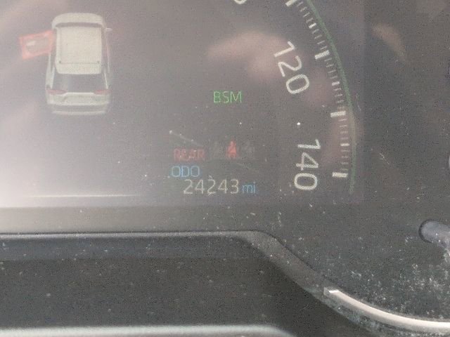 Used 2025 Toyota RAV4 XLE image 20