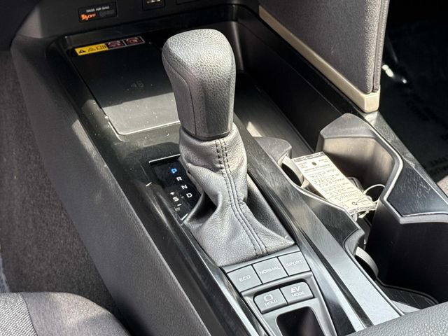 Used 2025 Toyota Camry LE AWD/4WD image 22