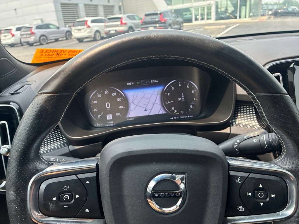 Used 2021 Volvo XC40 T5 R-Design w/ Climate Package AWD/4WD image 18