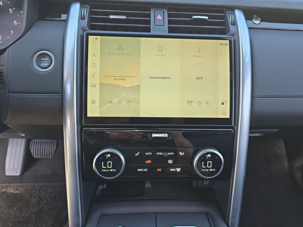 New 2026 Land Rover Discovery S AWD/4WD image 22