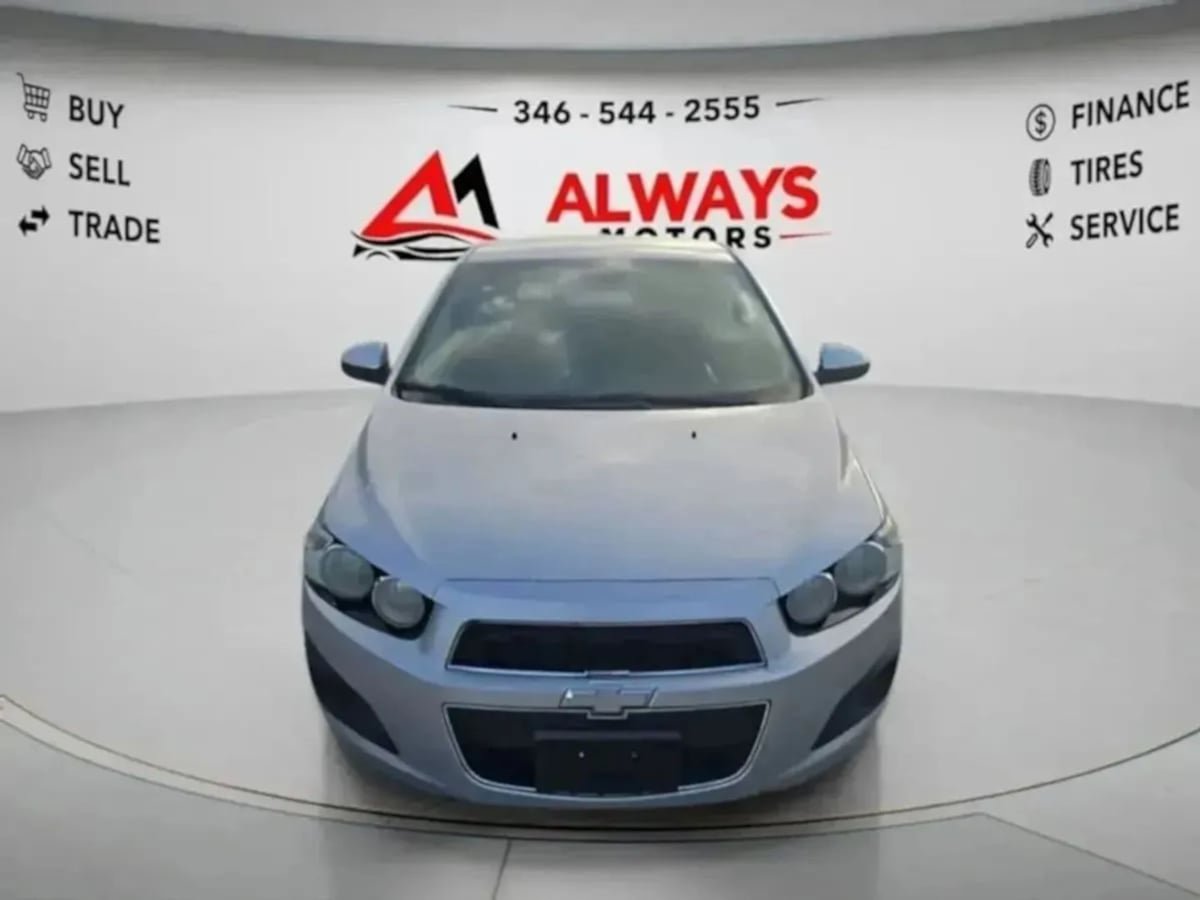 Used 2013 Chevrolet Sonic LS FWD image 5