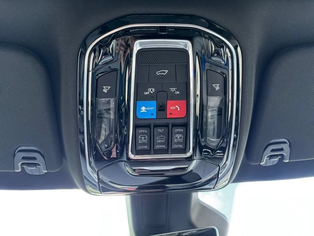 New 2026 Jeep Grand Wagoneer L Summit AWD/4WD image 20