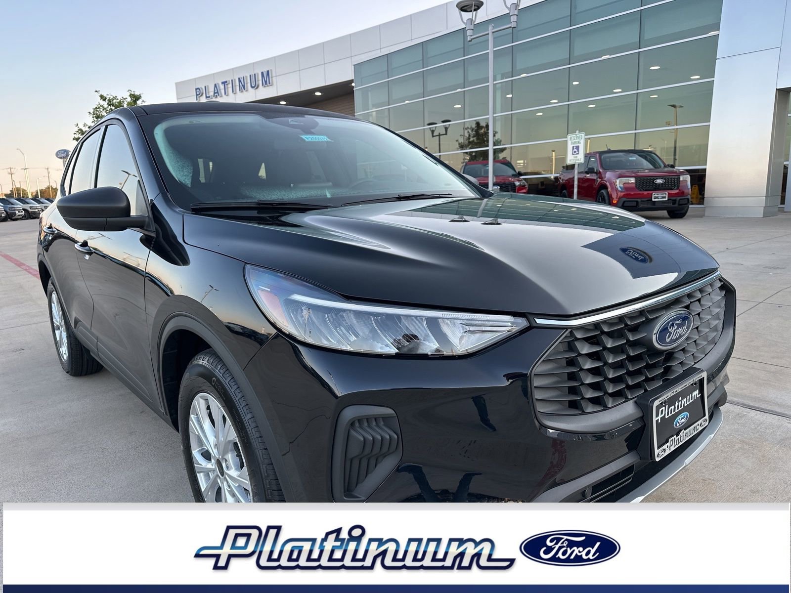 Used 2025 Ford Escape Active FWD video 1
