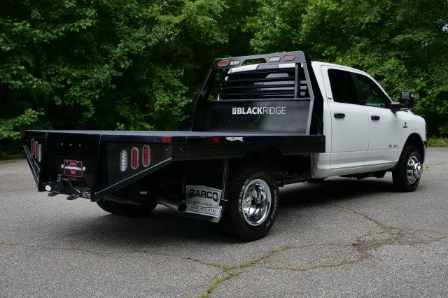 Used 2024 RAM 3500 SLT w/ Quick Order Package 2YG SLT AWD/4WD image 9