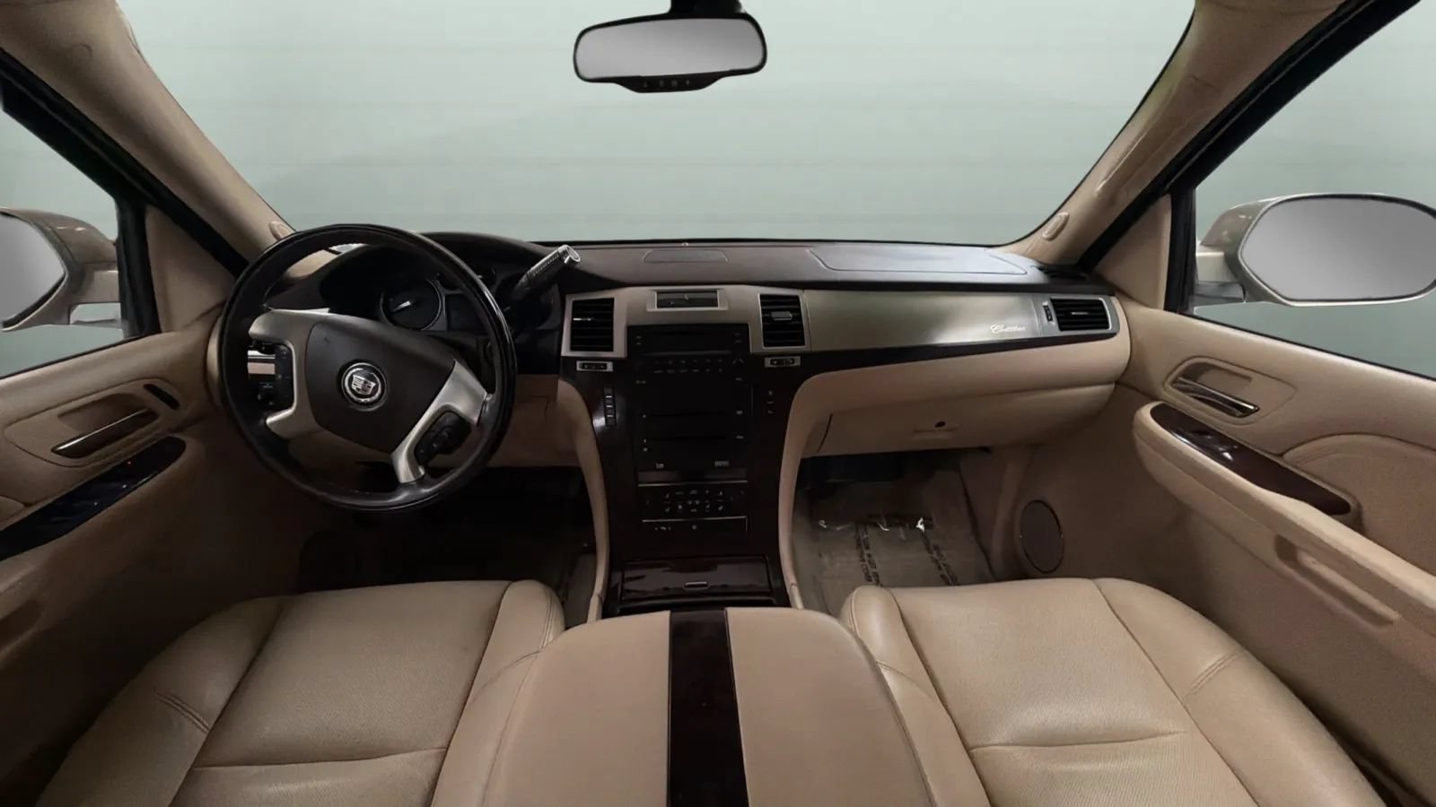 Used 2008 Cadillac Escalade AWD image 9