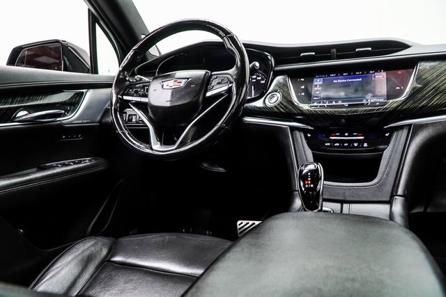 Used 2020 Cadillac XT6 Premium Luxury image 18