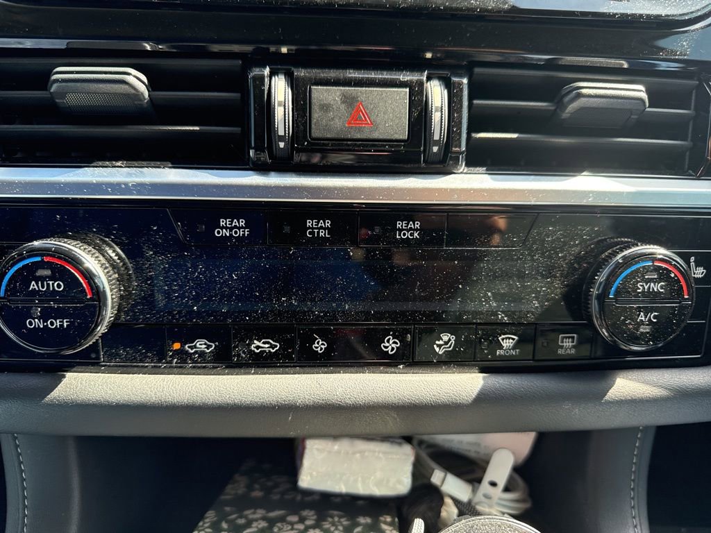 Certified 2024 Nissan Pathfinder SV image 12