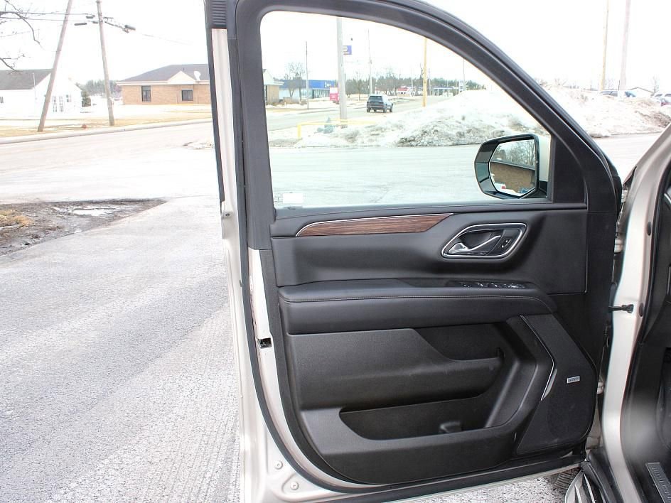 Used 2021 Chevrolet Suburban High Country w/ Max Trailering Package image 23