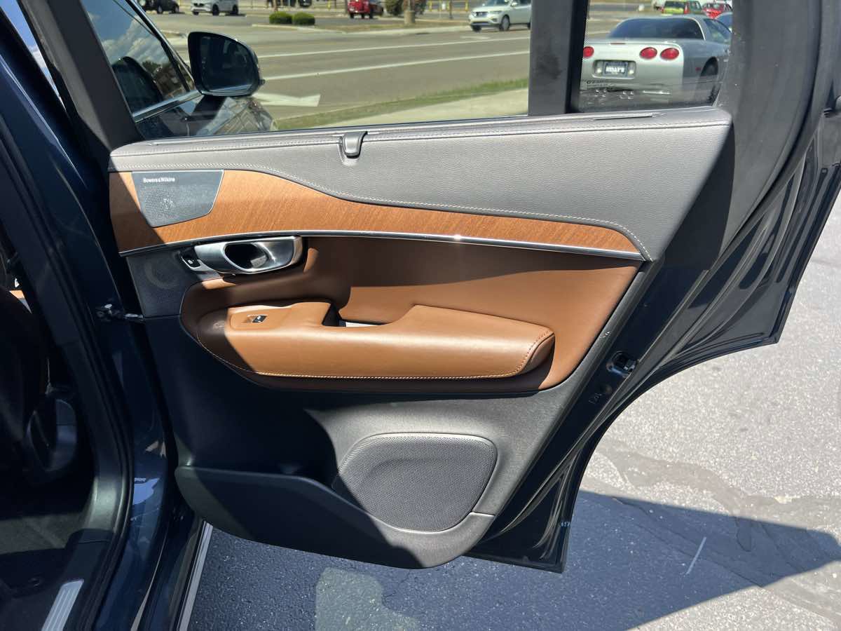Used 2020 Volvo XC90 T6 Inscription image 17