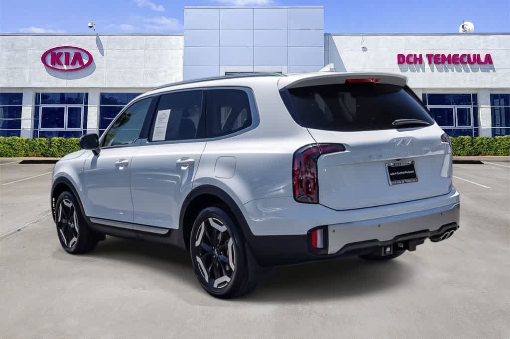 Certified 2024 Kia Telluride EX w/ EX Captain's Chair Package AWD/4WD image 6