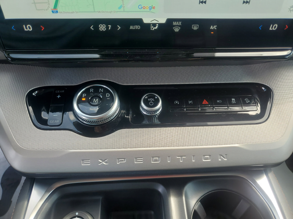 Used 2025 Ford Expedition Active AWD/4WD image 36
