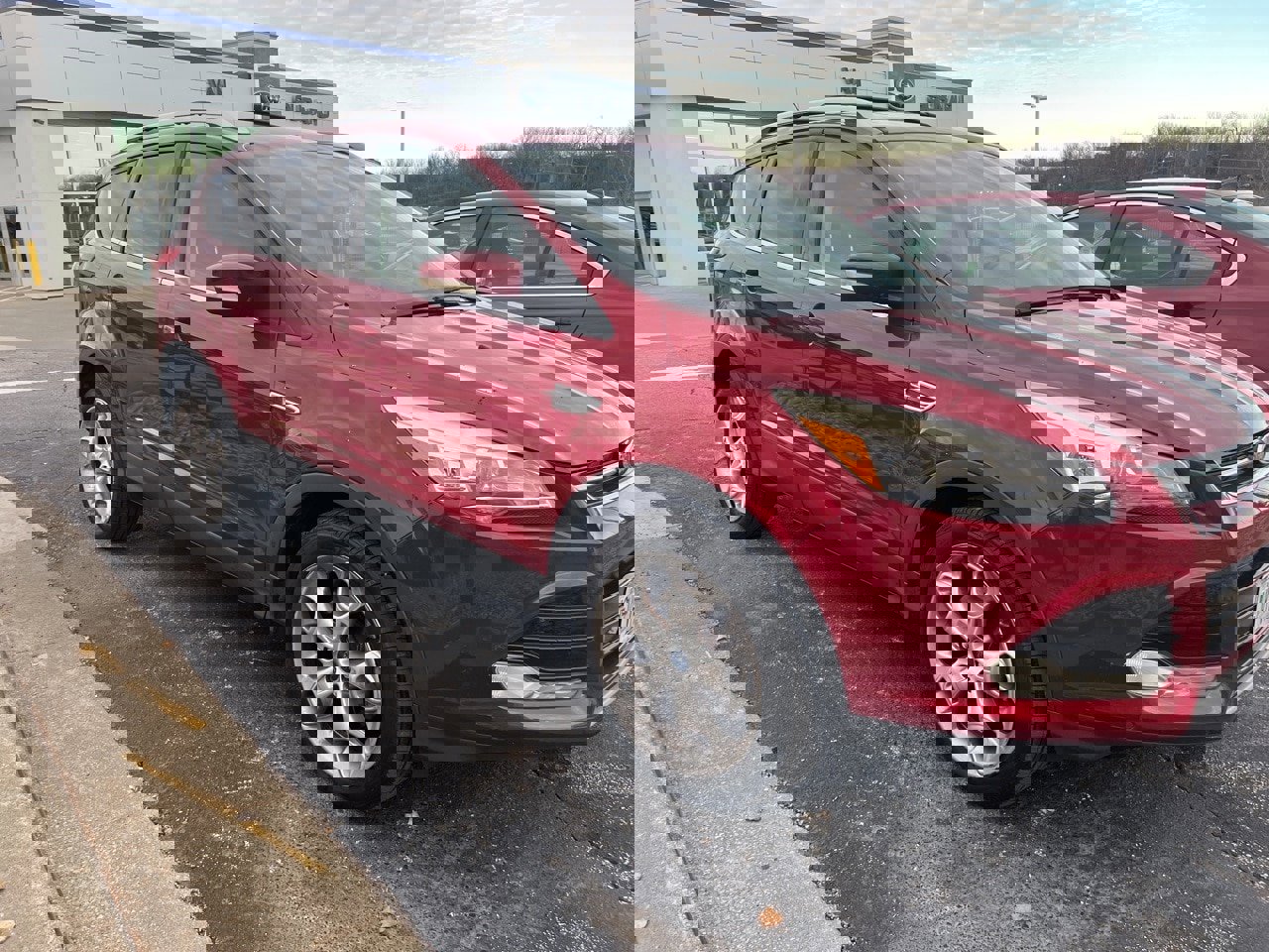 Used 2013 Ford Escape Titanium w/ Parking Technology Pkg image 2