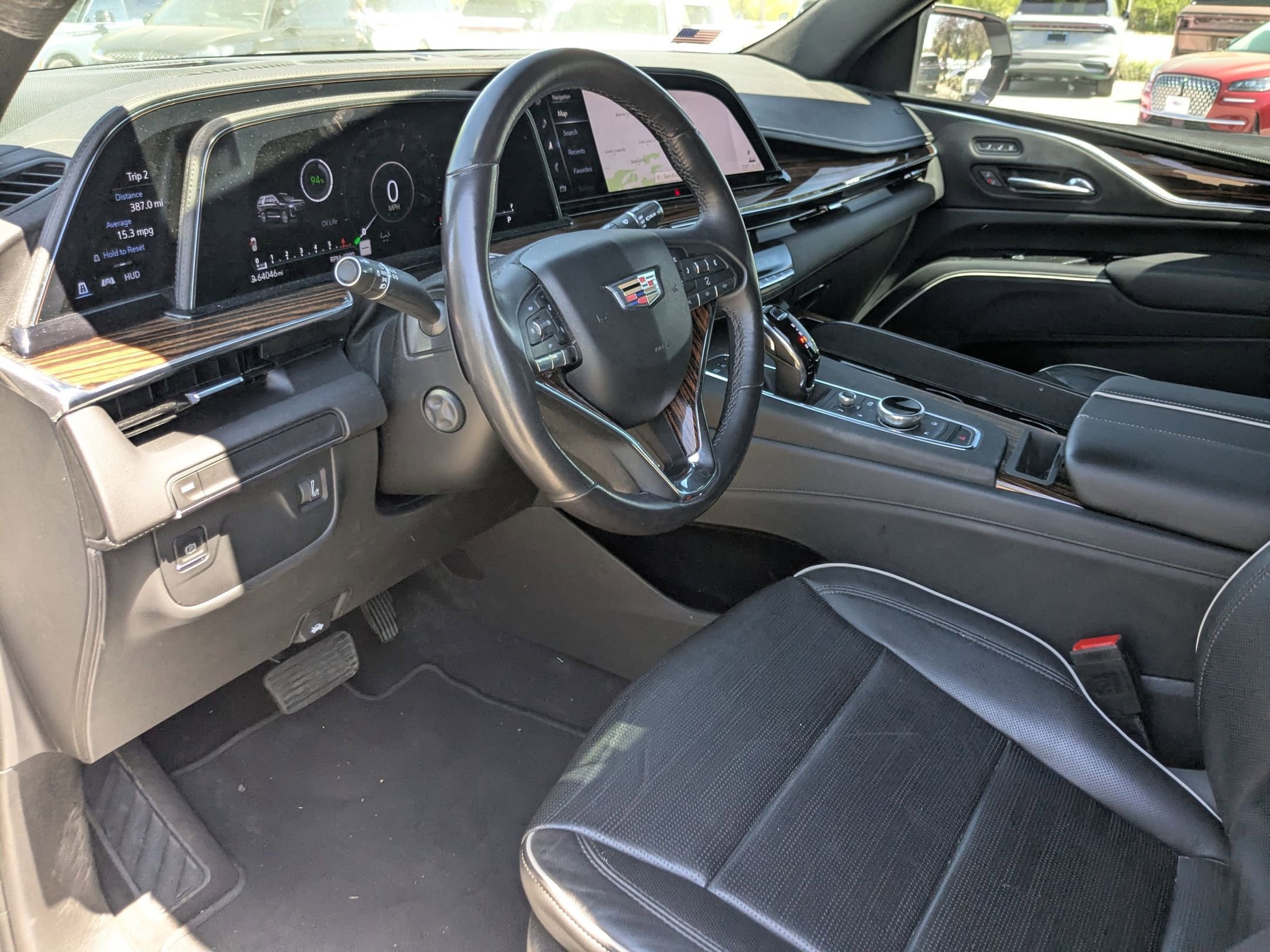 Used 2023 Cadillac Escalade Premium Luxury image 10