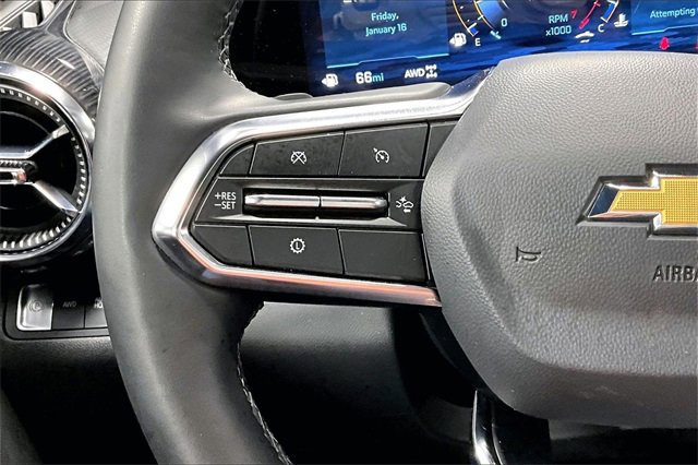 Used 2025 Chevrolet Equinox LT image 11