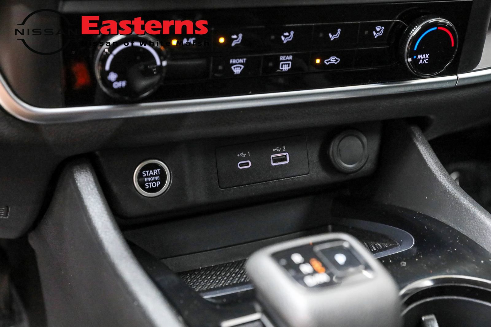 Used 2023 Nissan Rogue S image 21