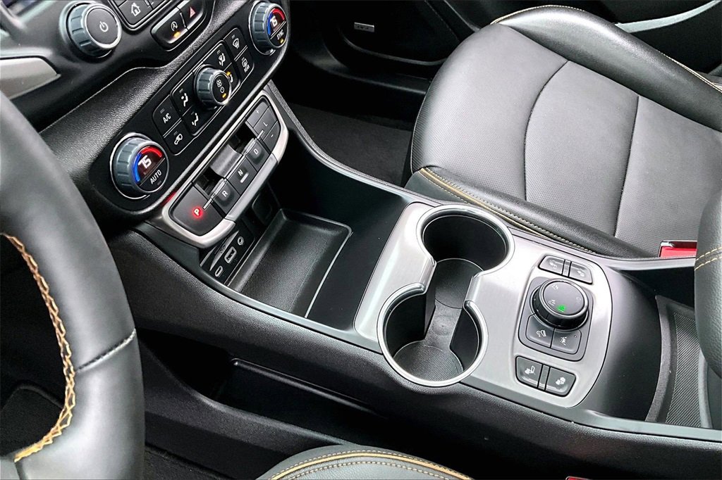 Used 2024 GMC Terrain AT4 w/ Infotainment Package II image 14