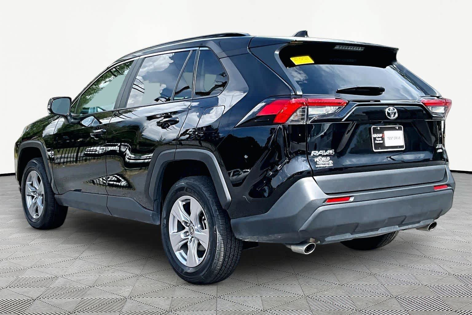 Certified 2025 Toyota RAV4 XLE AWD/4WD image 12