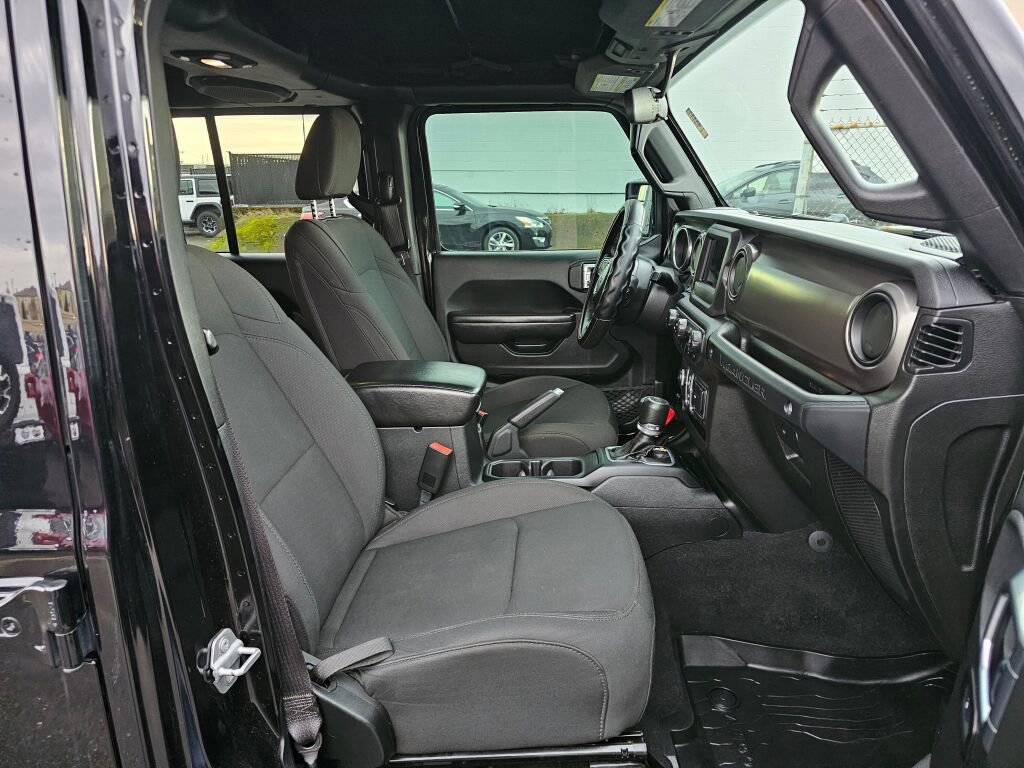 Used 2018 Jeep Wrangler Unlimited Sport S image 12