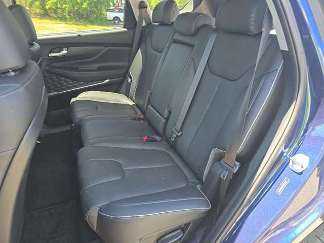Used 2023 Hyundai Santa Fe Limited AWD/4WD image 2