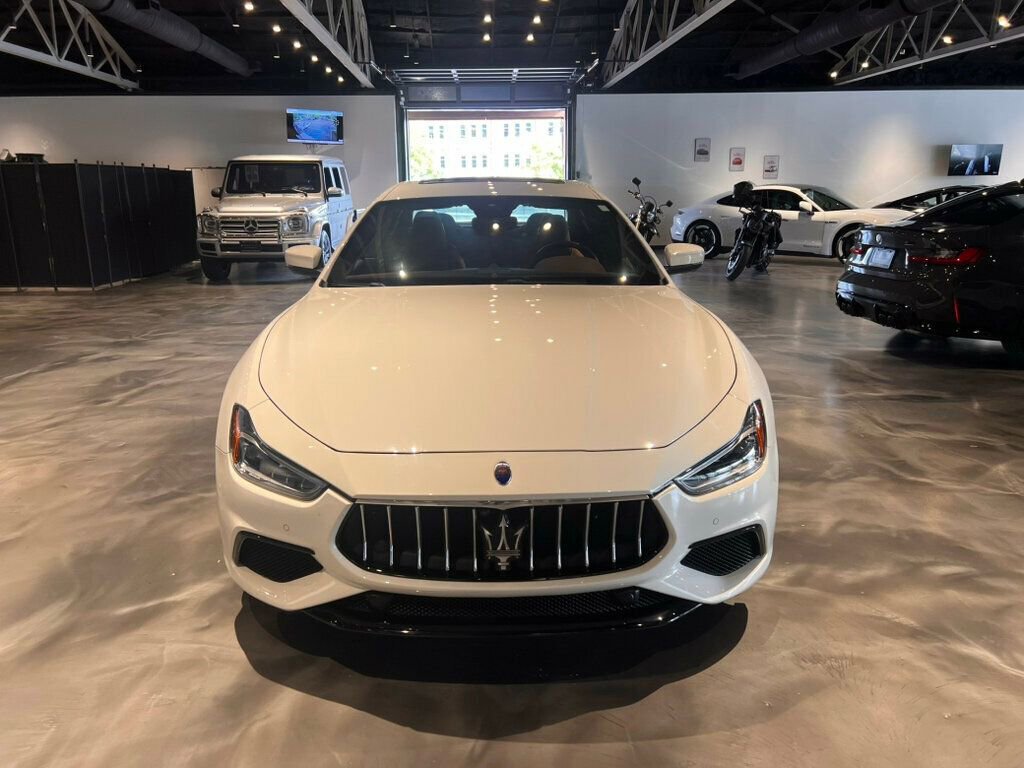 Used 2019 Maserati Ghibli GranSport image 8