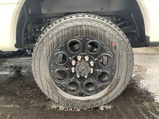 New 2026 Ford F350 Lariat w/ Black Appearance Package image 30