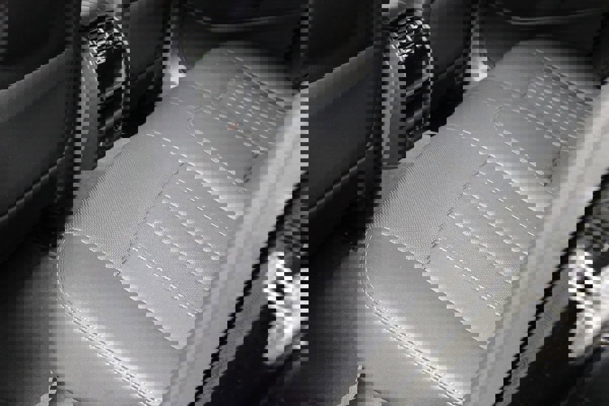 Used 2023 BMW 530e 530e w/ M Sport Package image 35