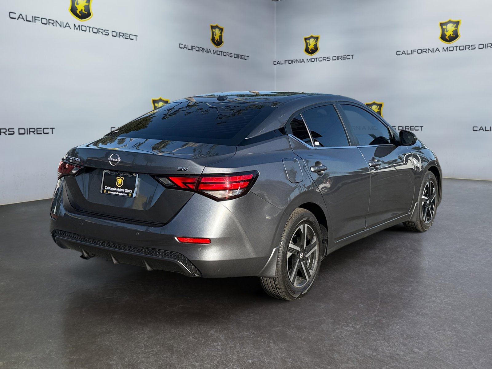 Used 2025 Nissan Sentra SV image 5